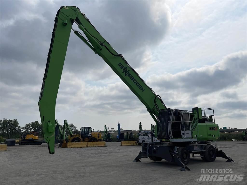 Sennebogen 830E Оператори на отпадъци/индустрия

