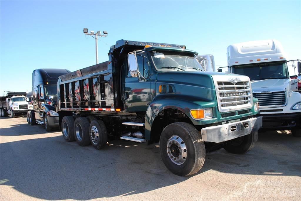 Sterling A9513 Самосвал
