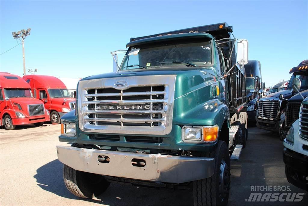 Sterling A9513 Самосвал