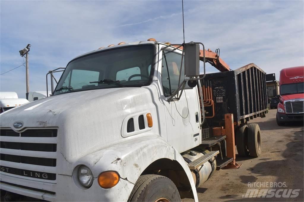Sterling L7500 Автокранове
