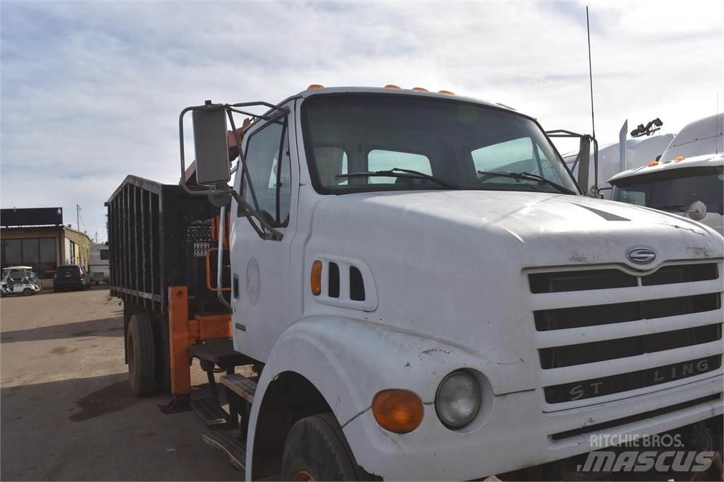 Sterling L7500 Автокранове