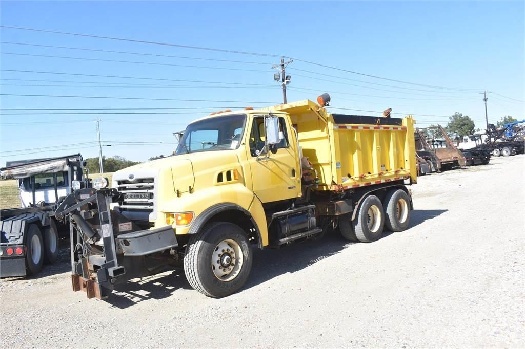 Sterling L8500 Самосвал