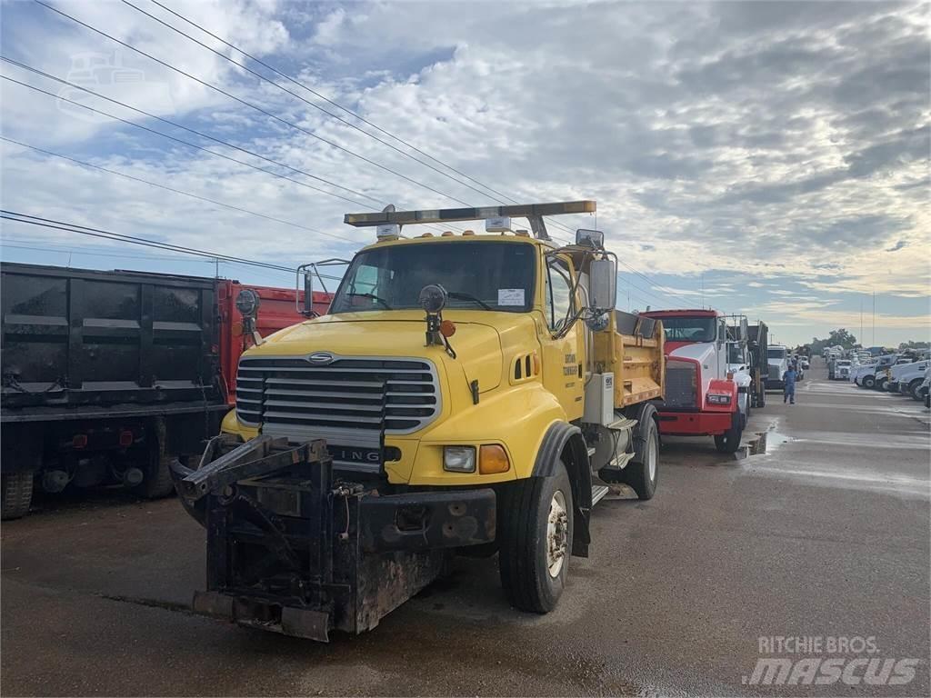 Sterling L8500 Самосвал