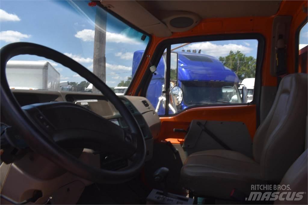 Sterling L9500 Автокранове