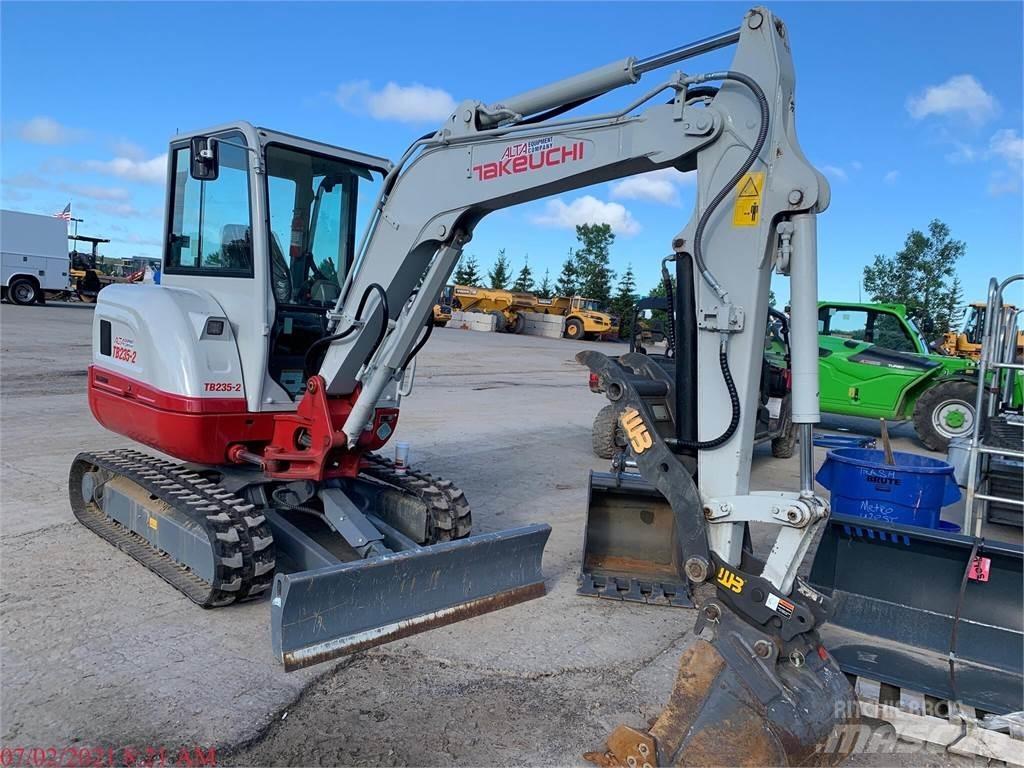 Takeuchi TB235-2 Мини екскаватори < 7 т