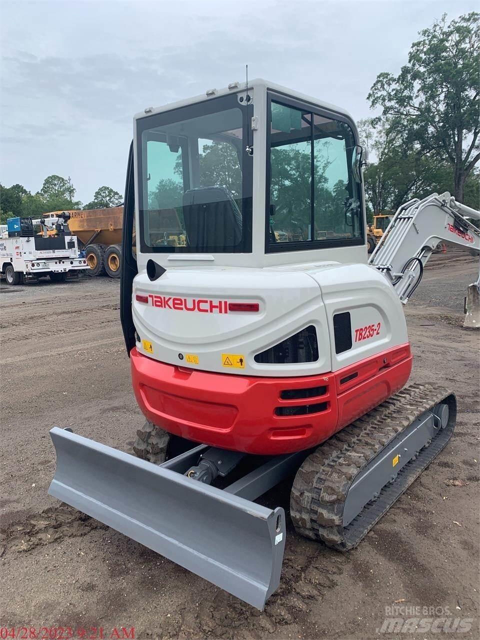 Takeuchi TB235-2 Мини екскаватори < 7 т