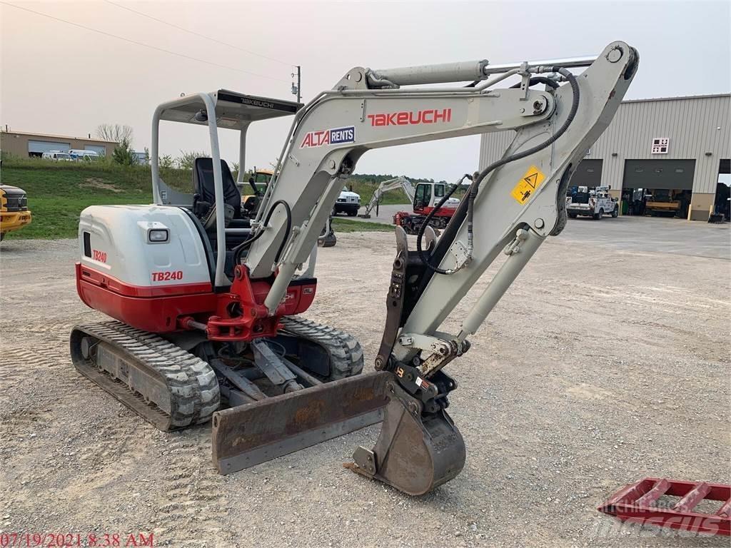 Takeuchi TB240 Мини екскаватори < 7 т