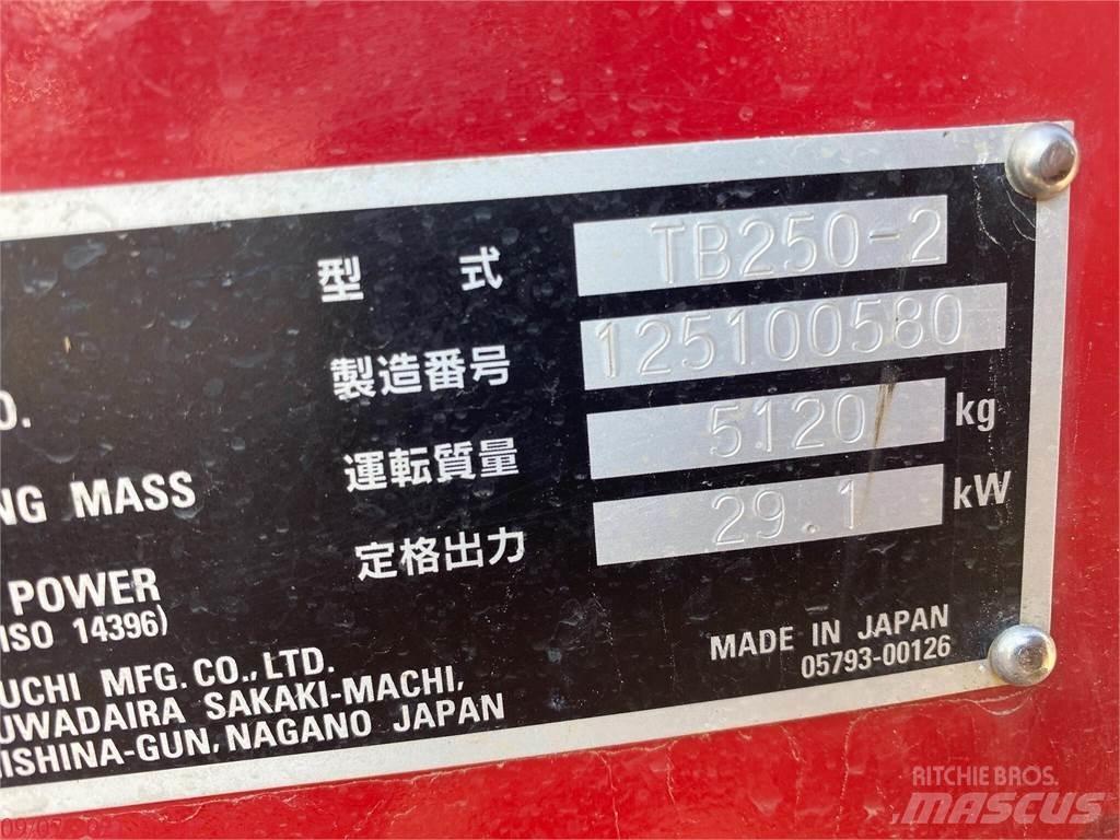 Takeuchi TB250-2 Мини екскаватори < 7 т