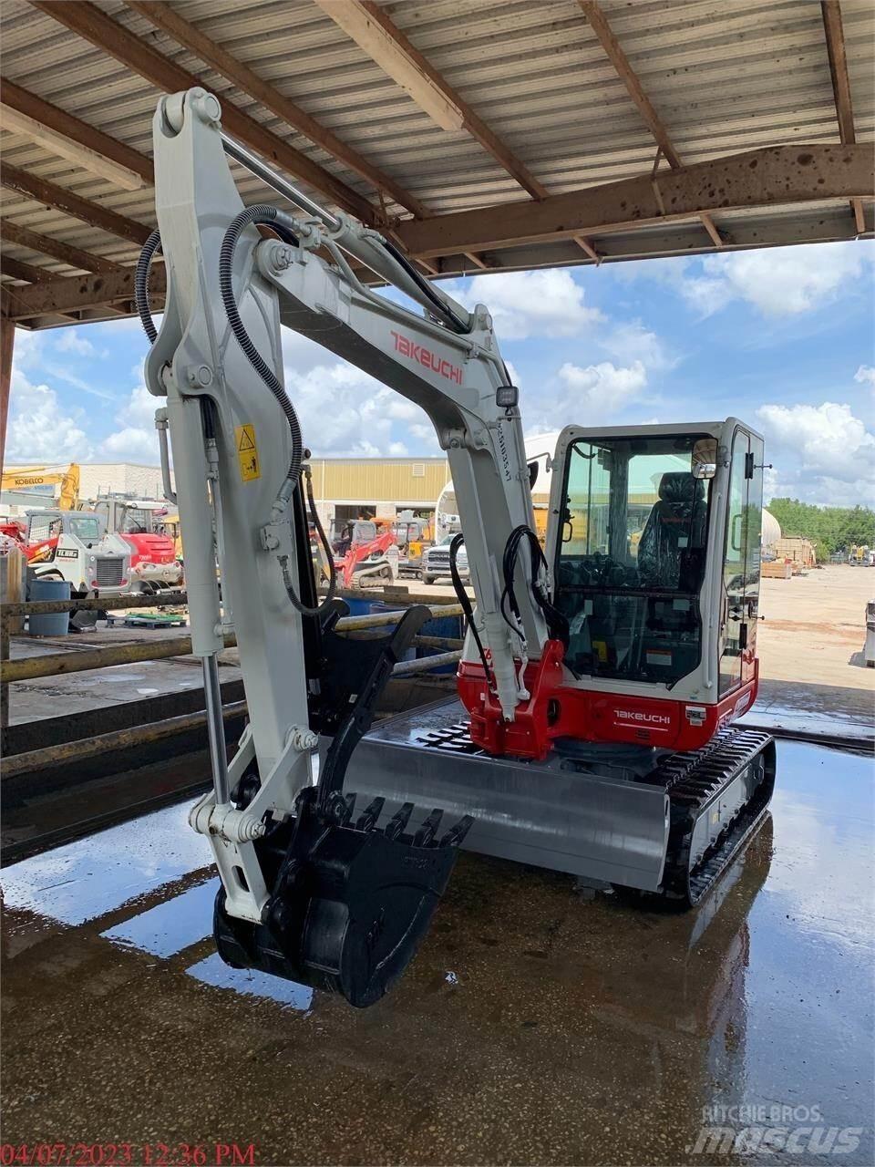 Takeuchi TB250-2 Мини екскаватори < 7 т