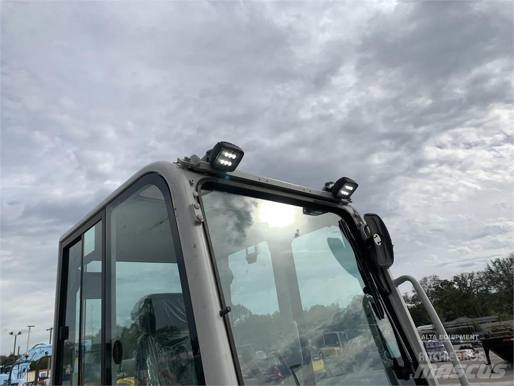 Takeuchi TB370 Верижен екскаватор