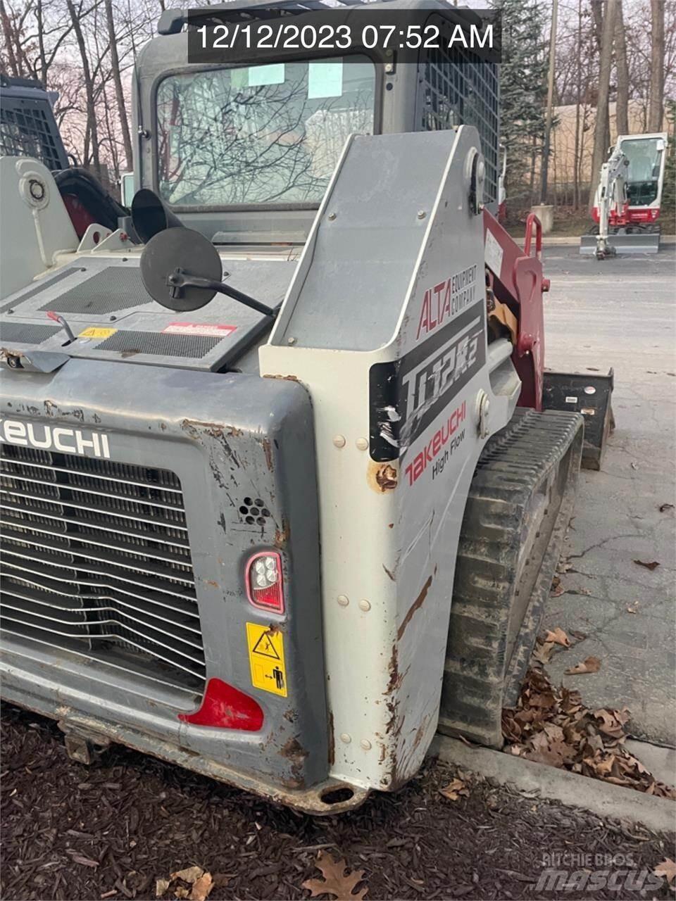 Takeuchi TL12R2 Мини товарачи
