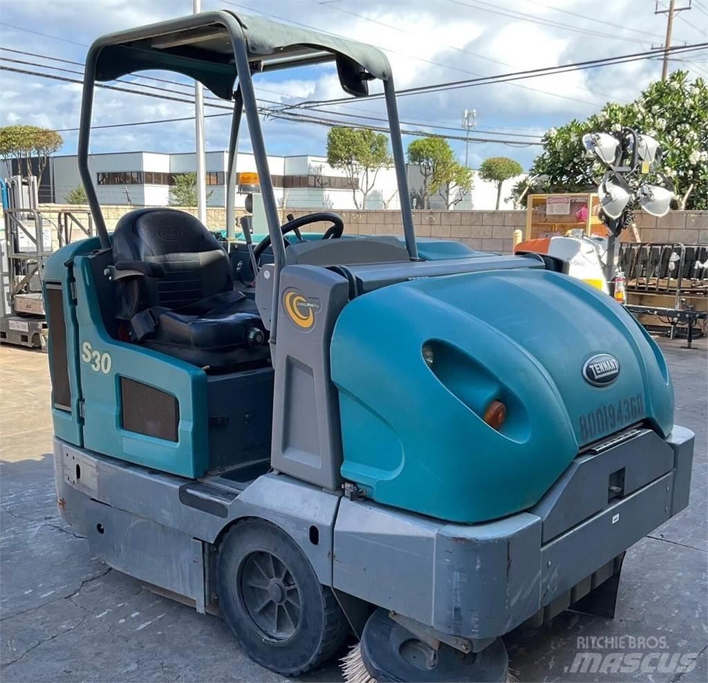 Tennant S30 Автоматични метачки с четки
