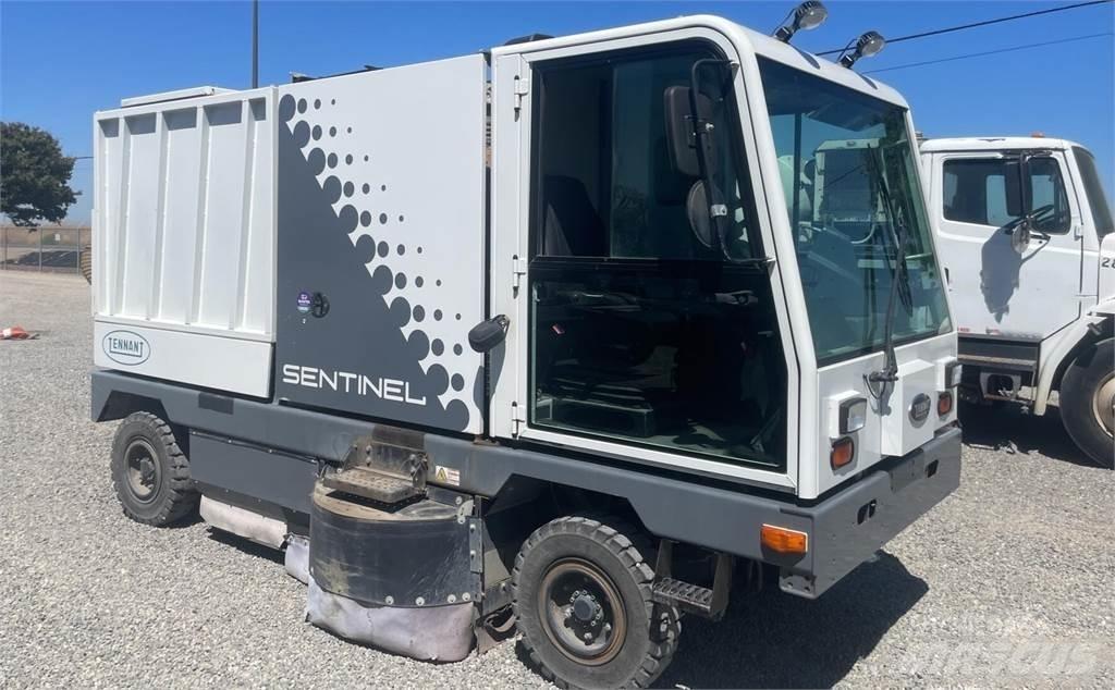 Tennant SENTINEL Автоматични метачки с четки