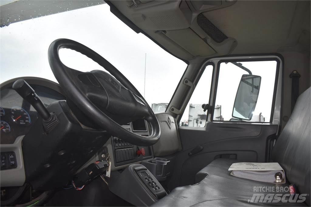 Terex HRX55 Моторизирани платформи с талига