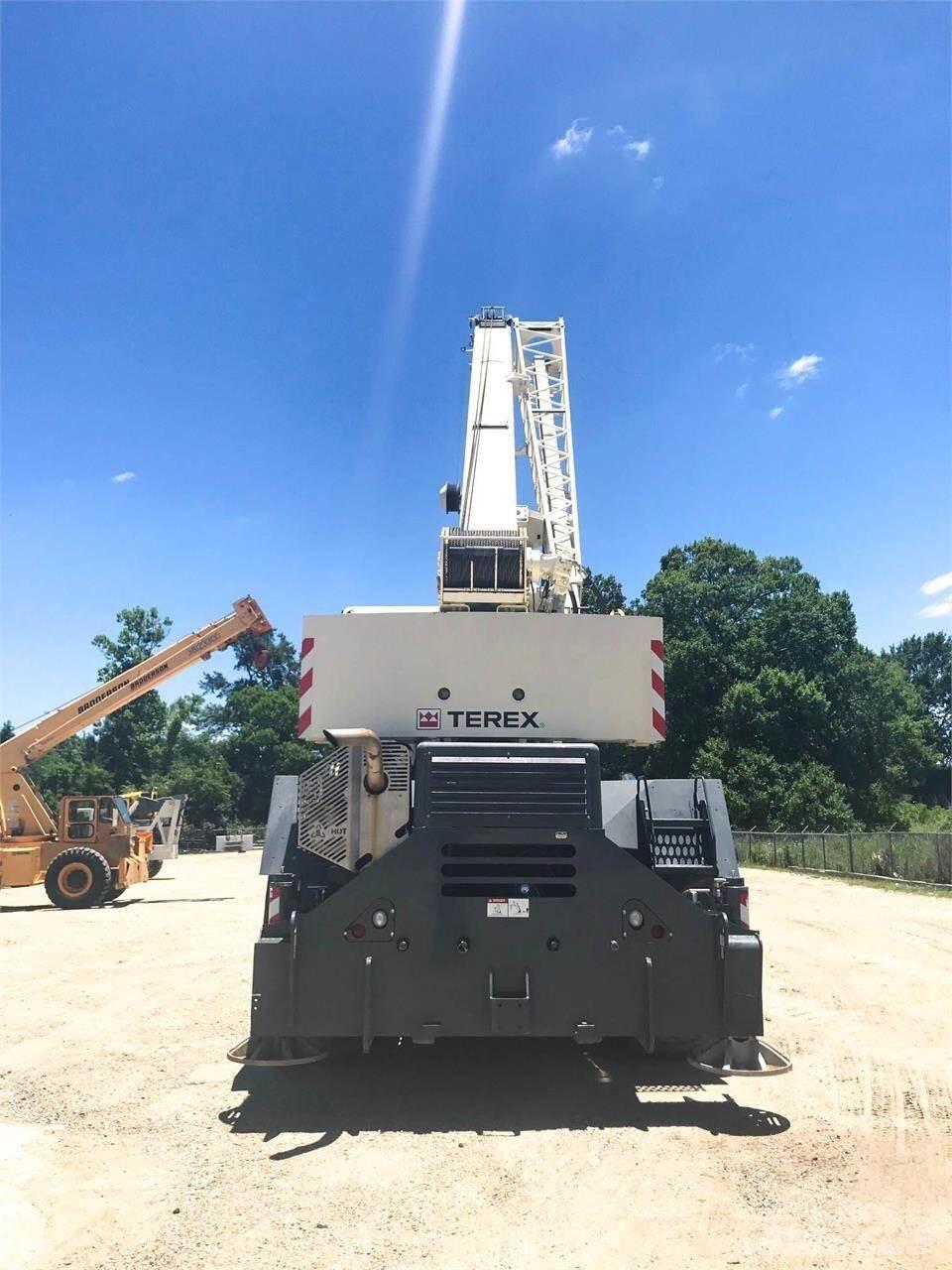Terex RT670 Кранове за тежък терен