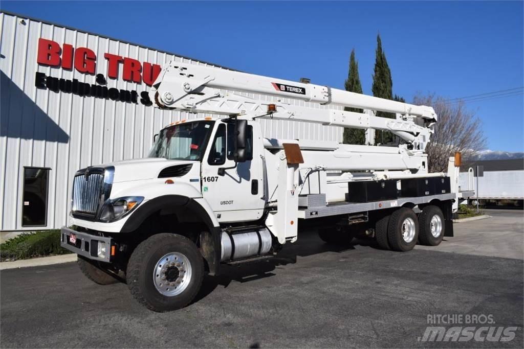 Terex TCX65/100 Моторизирани платформи с талига
