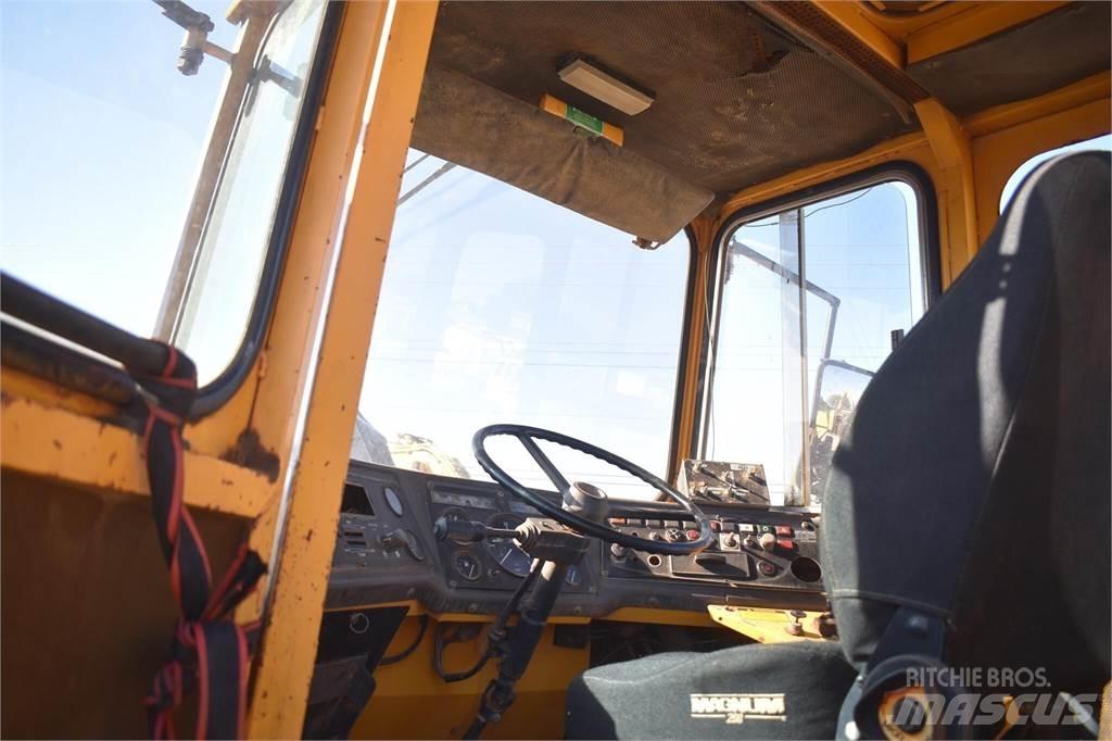 Volvo A25 Дъмпери/моторни превозни средства