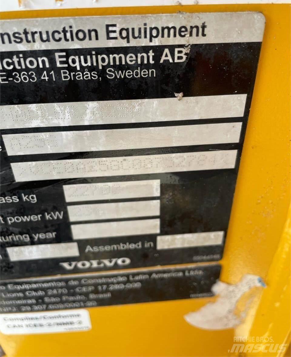Volvo A25G Дъмпери/моторни превозни средства