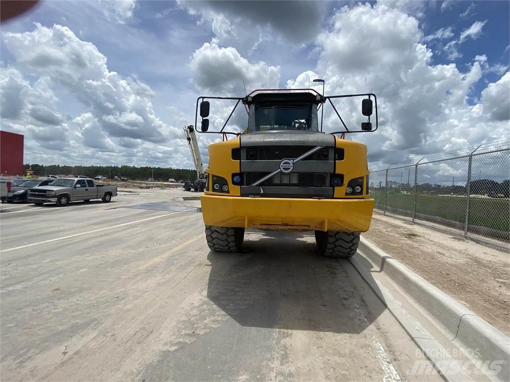 Volvo A40G Цистерни за вода
