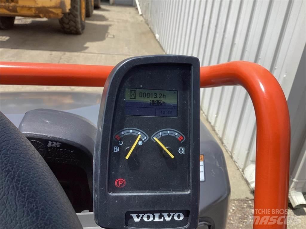 Volvo DD30B Двойни барабанни ролки

