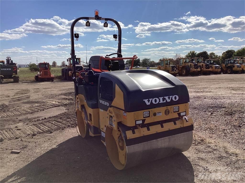 Volvo DD30B Двойни барабанни ролки
