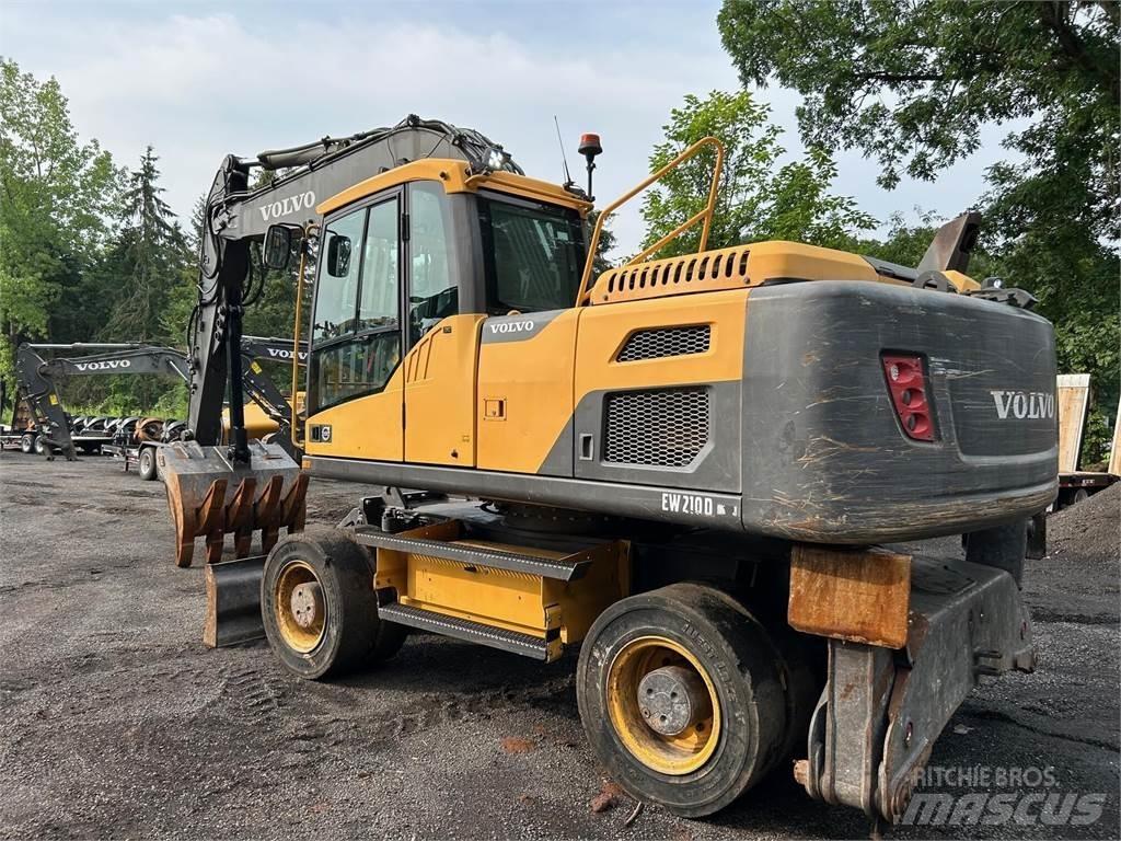 Volvo EW210D Колесни екскаватори