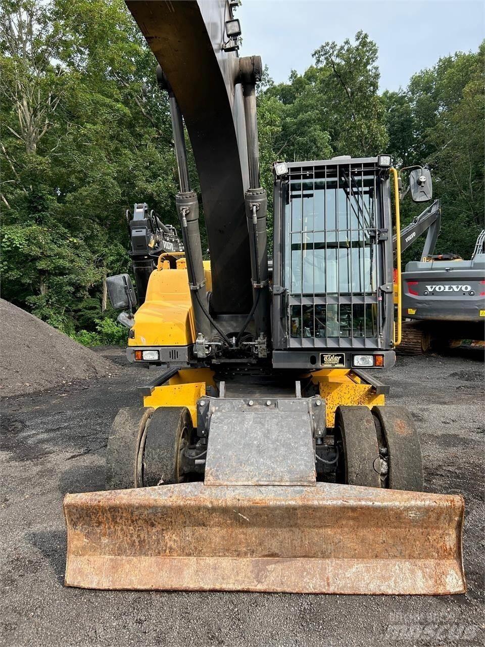 Volvo EW210D Колесни екскаватори