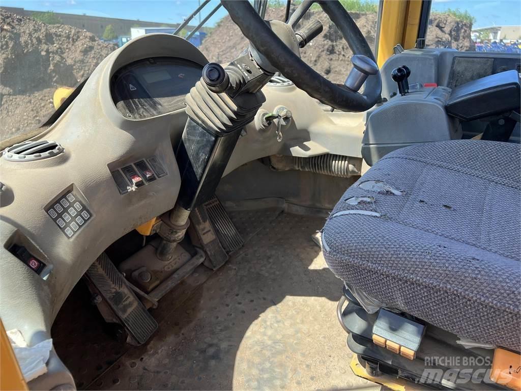 Volvo L110E Колесни товарачи