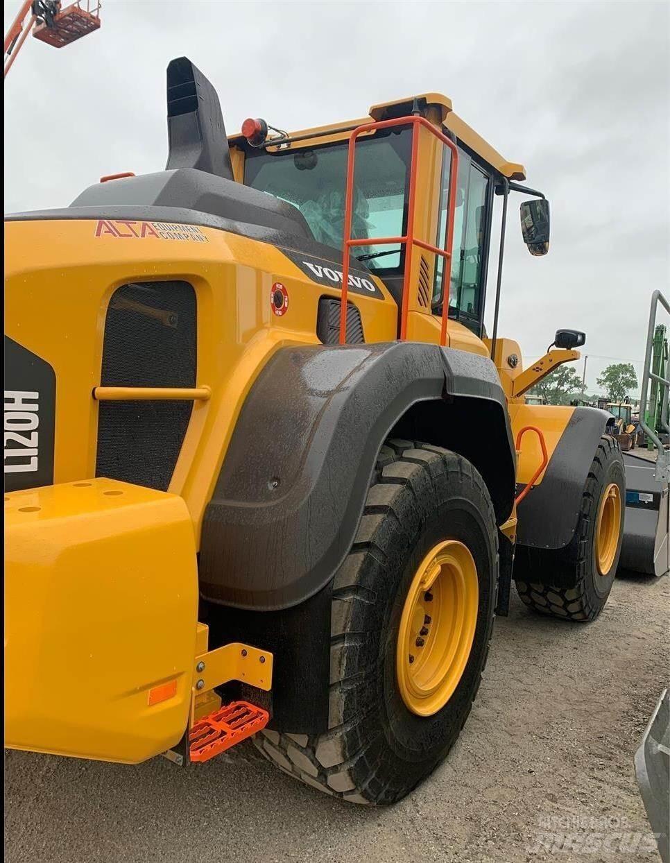Volvo L120H Колесни товарачи