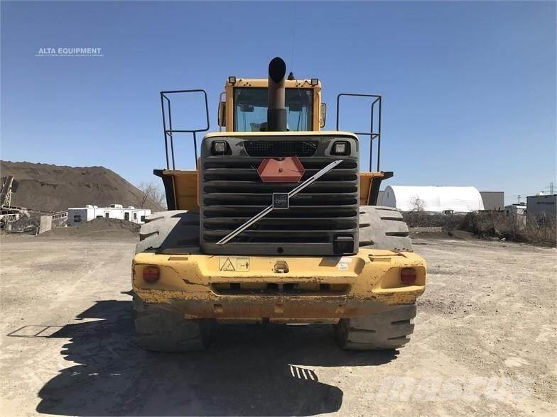 Volvo L220E Колесни товарачи