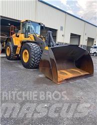 Volvo L220H Колесни товарачи