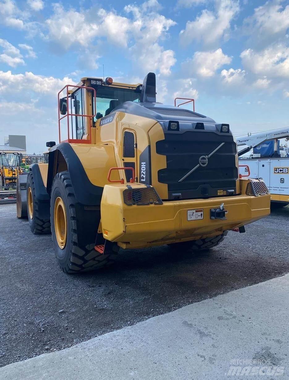 Volvo L220H Колесни товарачи
