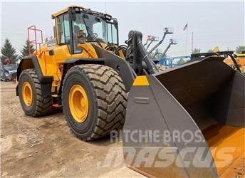 Volvo L220H Колесни товарачи