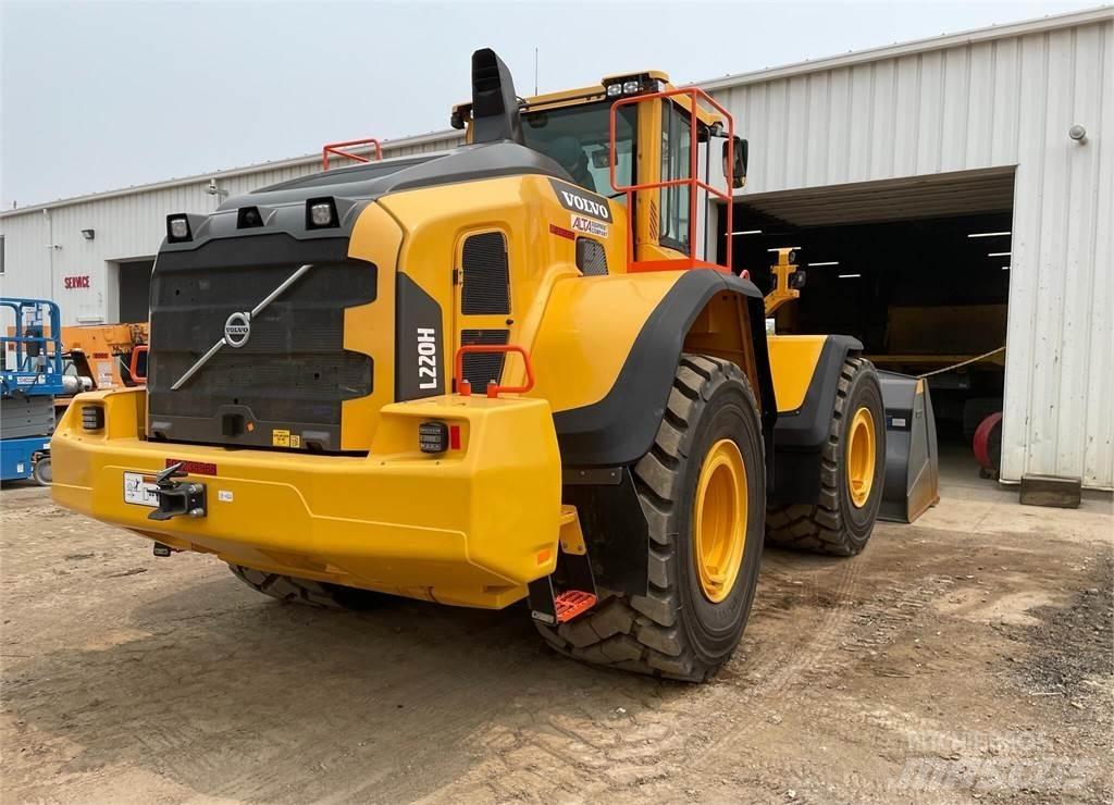 Volvo L220H Колесни товарачи