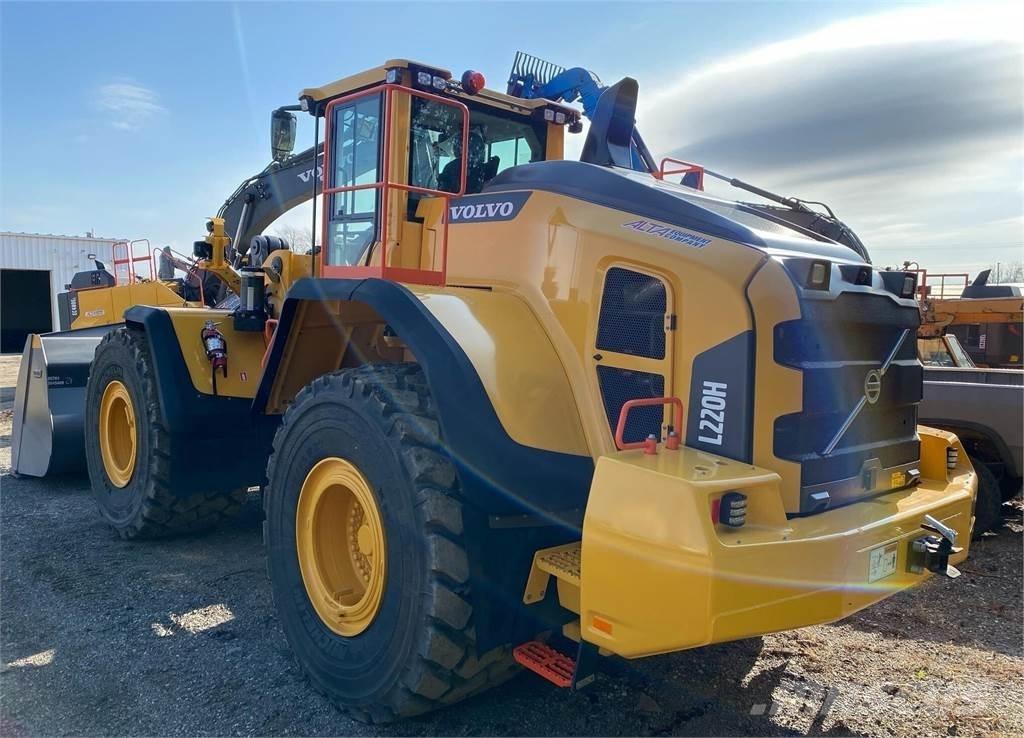Volvo L220H Колесни товарачи