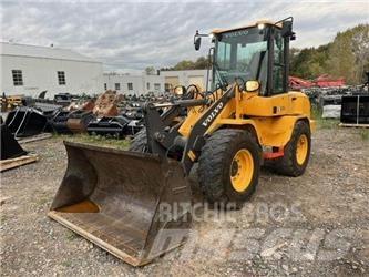 Volvo L30G Колесни товарачи