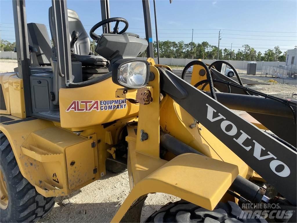 Volvo L30GS Колесни товарачи