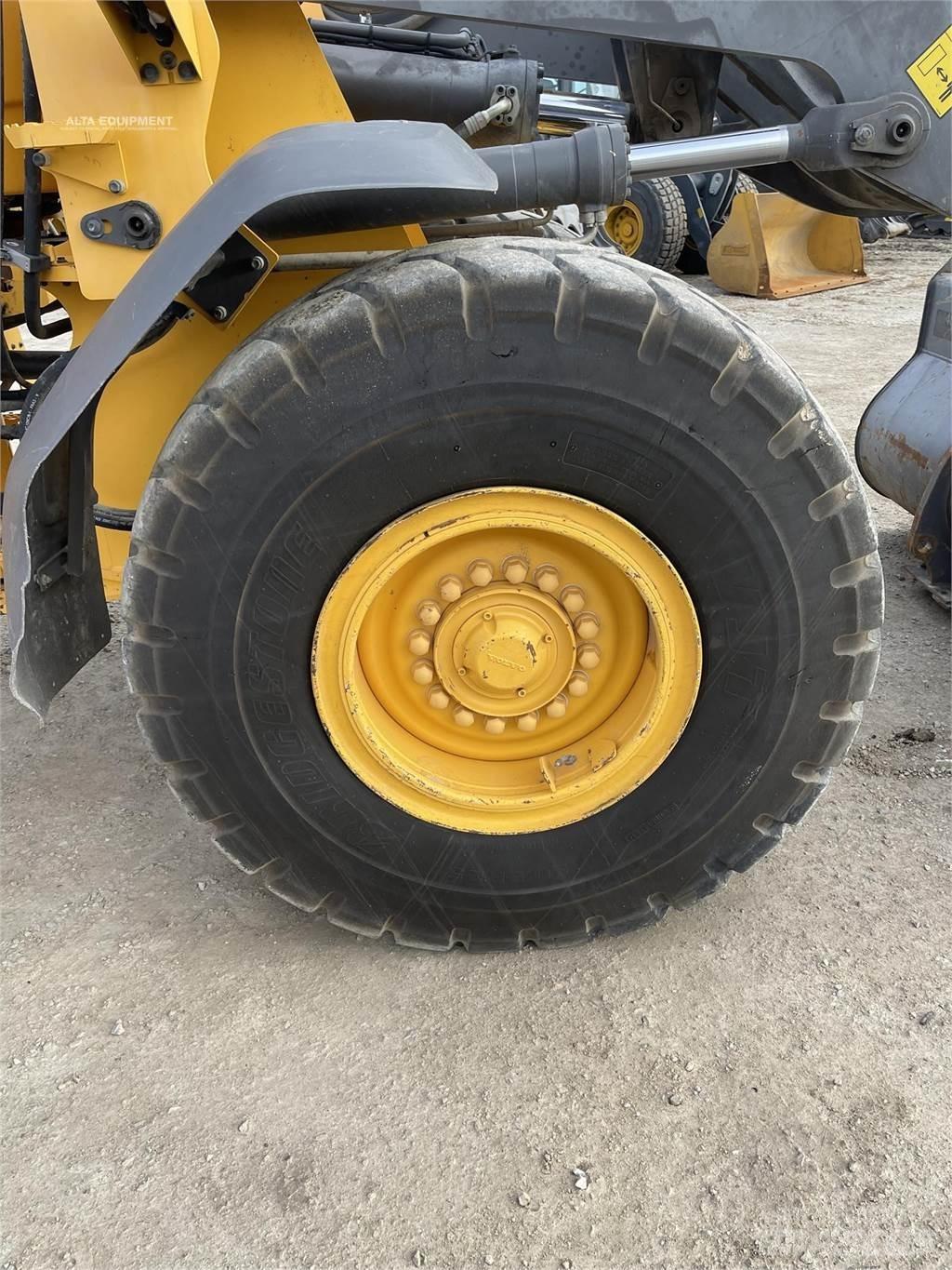 Volvo L70H Колесни товарачи