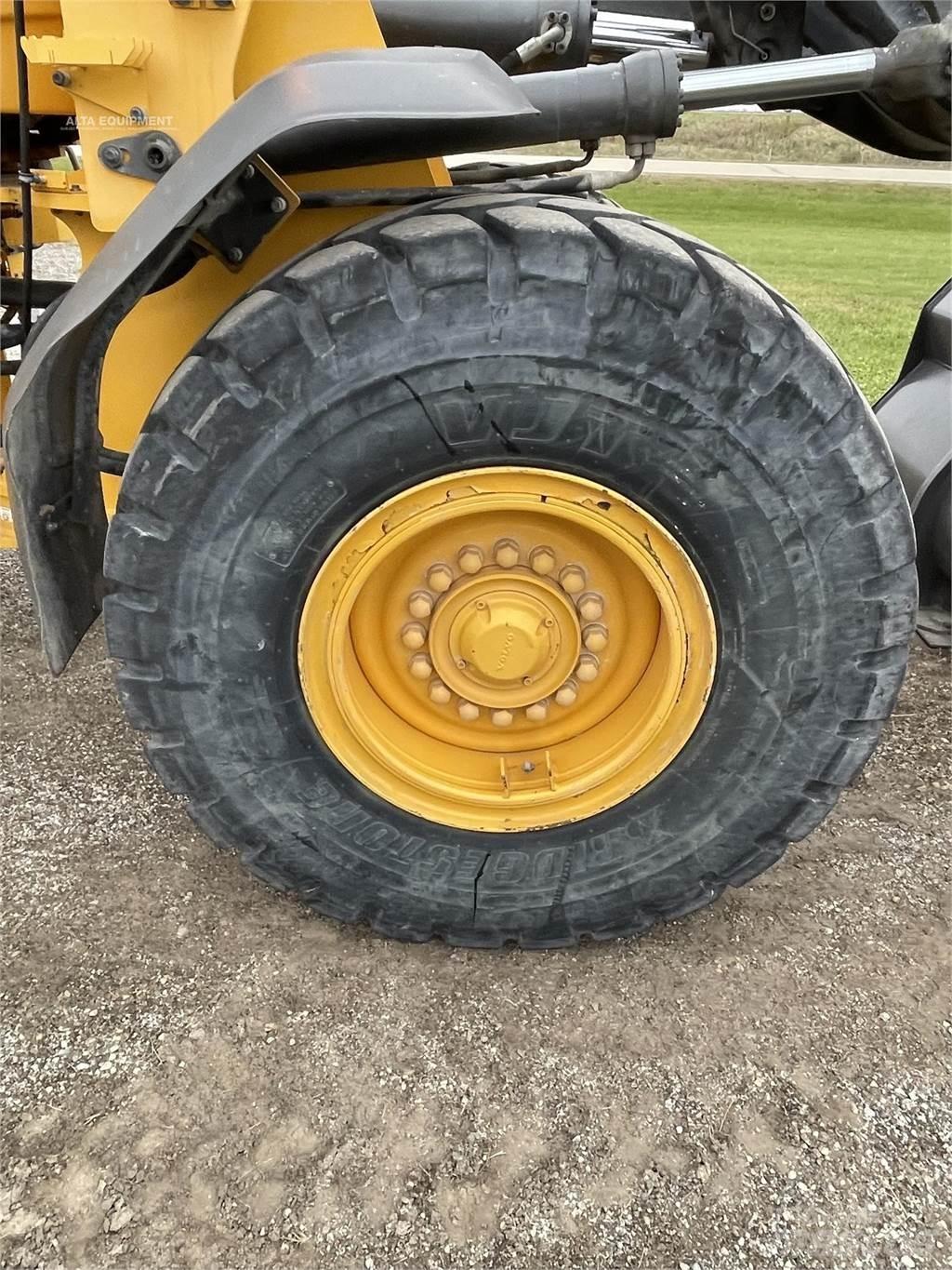Volvo L70H Колесни товарачи