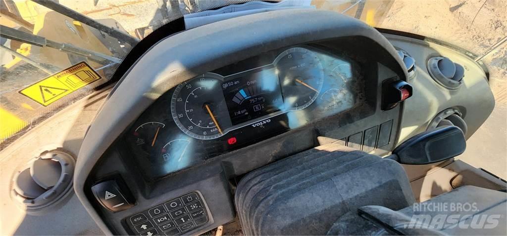 Volvo L90H Колесни товарачи