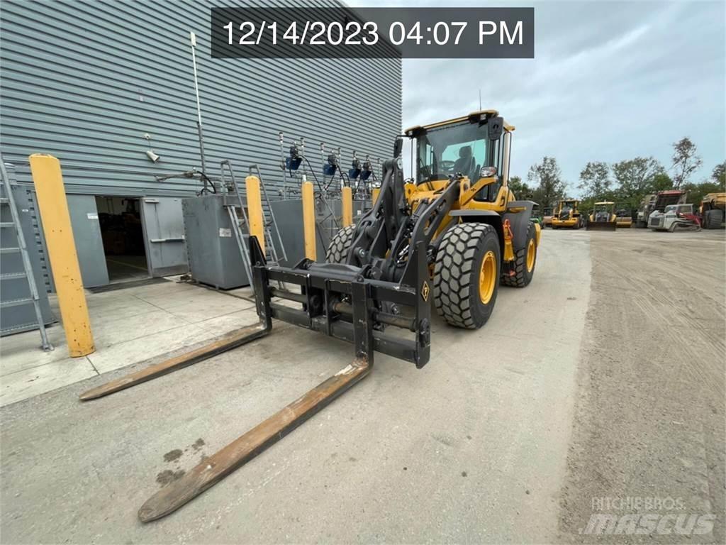 Volvo L90H Колесни товарачи