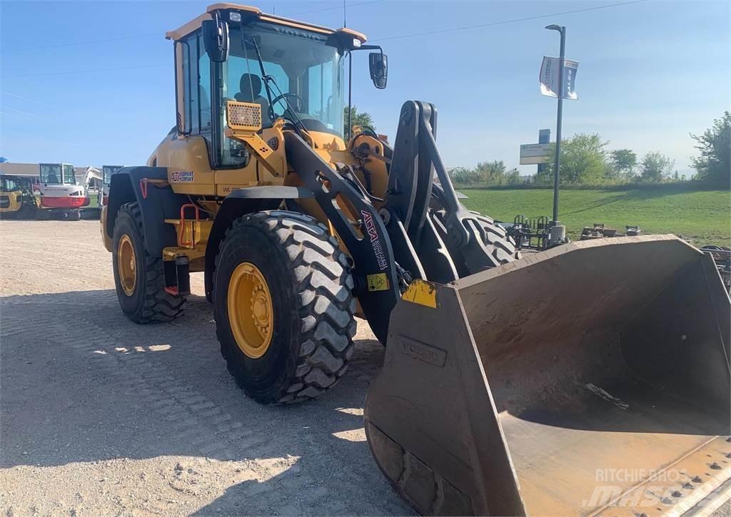 Volvo L90H Колесни товарачи