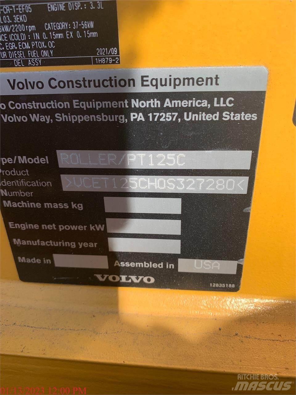 Volvo PT125C Пневматични гумени  ролки
