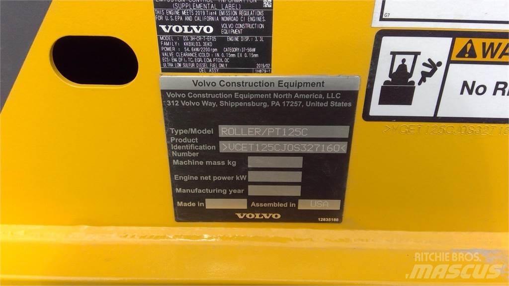 Volvo PT125C Пневматични гумени  ролки
