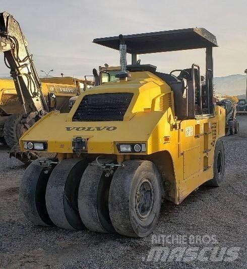 Volvo PTR240 Пневматични гумени  ролки
