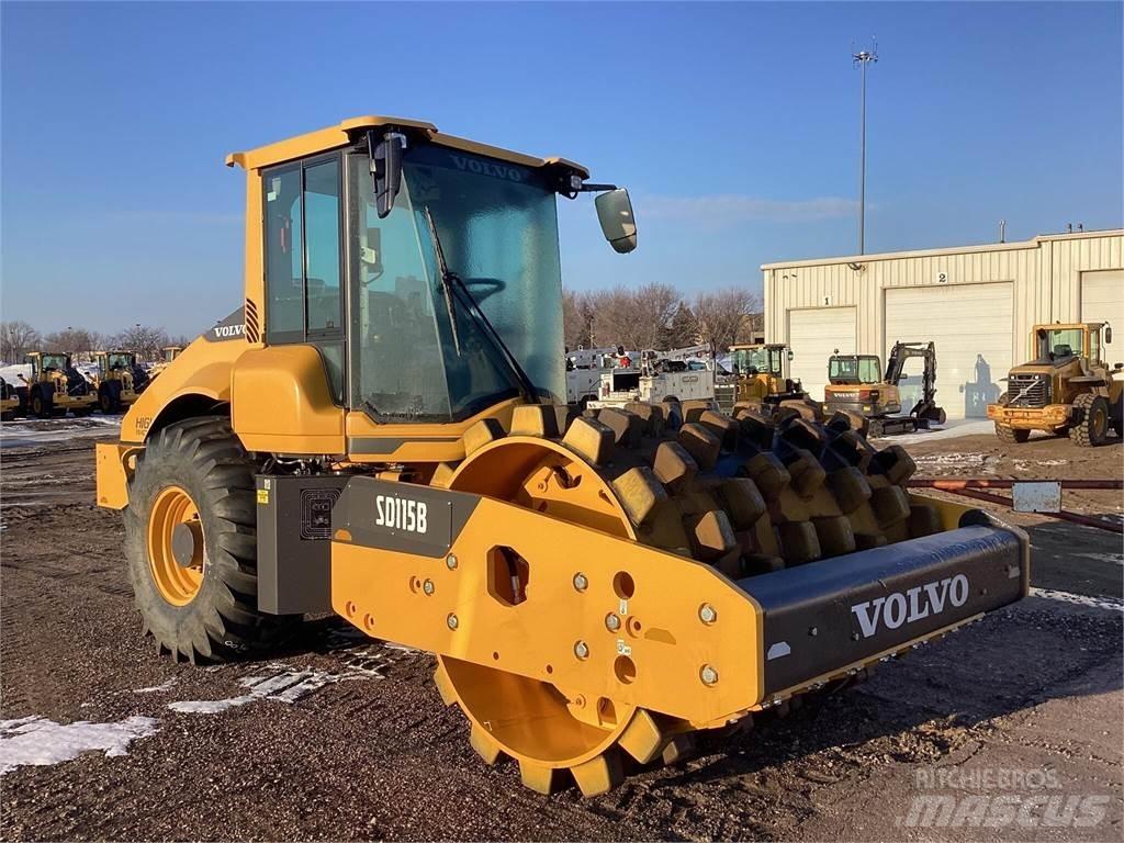 Volvo SD115B Машини за опаковане на отпадъци