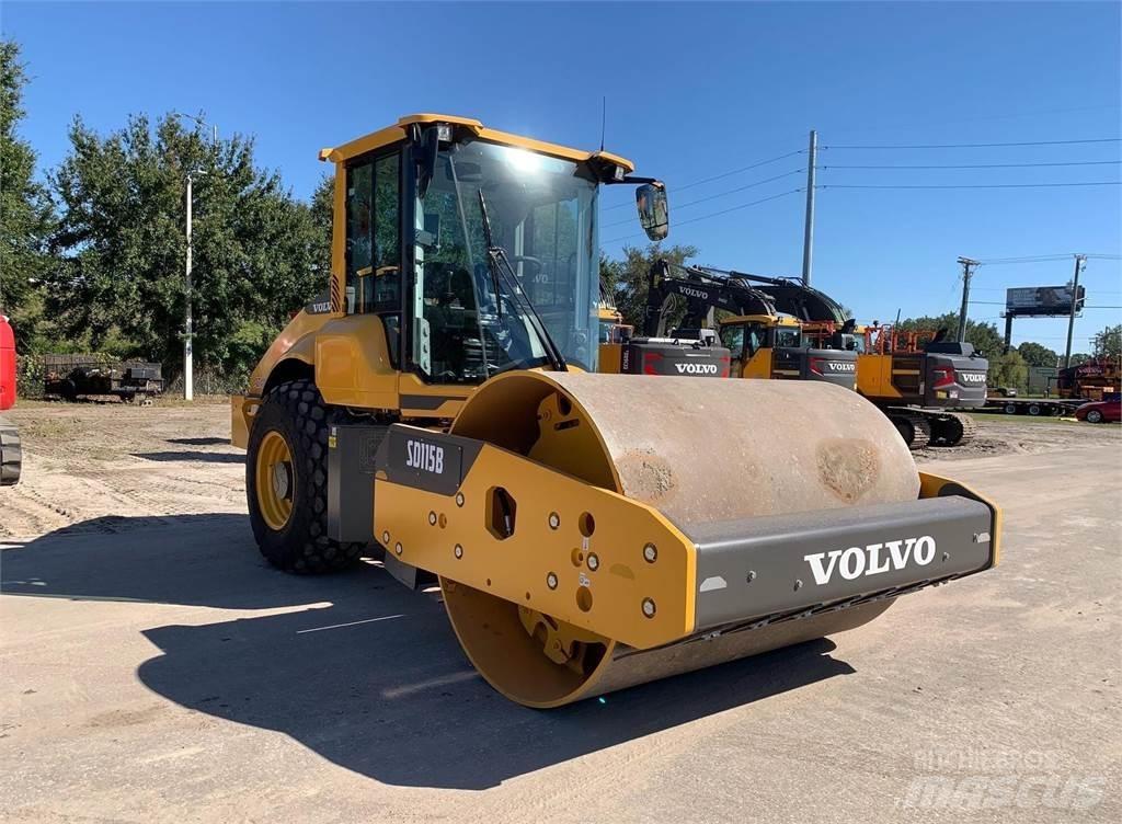 Volvo SD115B Двойни барабанни ролки
