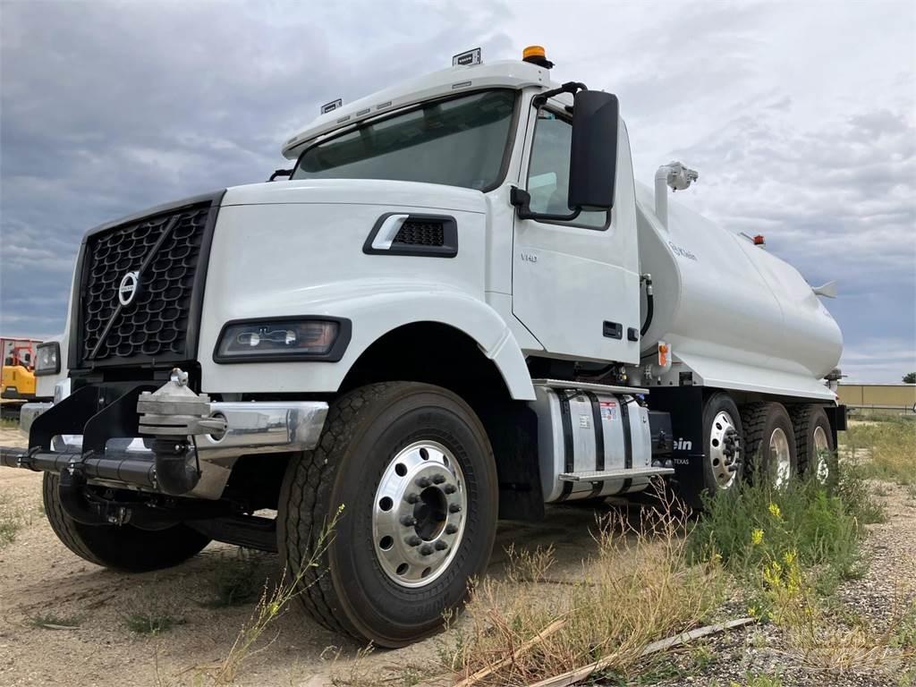 Volvo VHD84F300 Цистерна