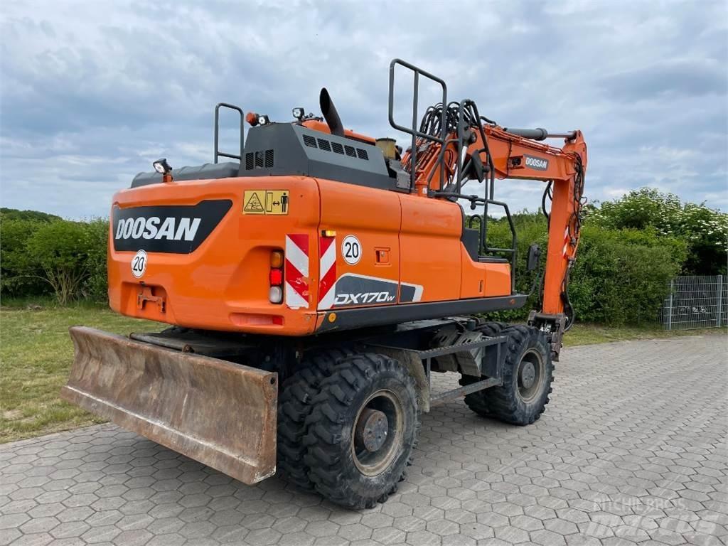 Doosan DX170W-5 Колесни екскаватори