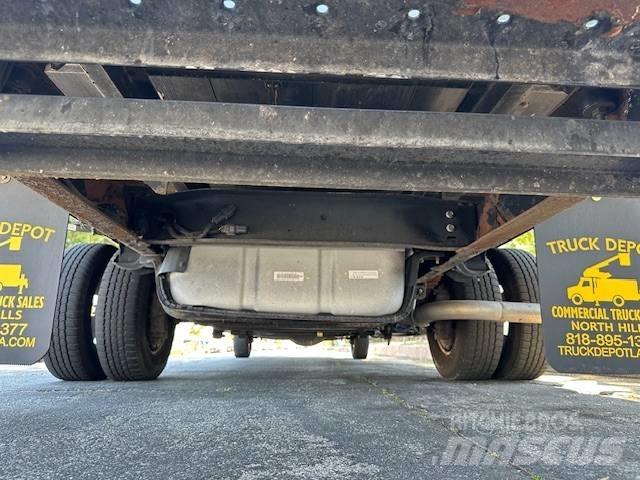 Ford E 450 SD Комби / вакуум камиони
